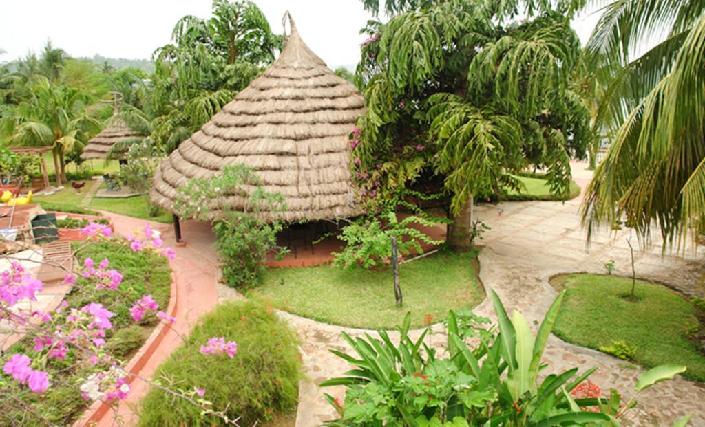 Afrikiko River Front Resort Akosombo Esterno foto