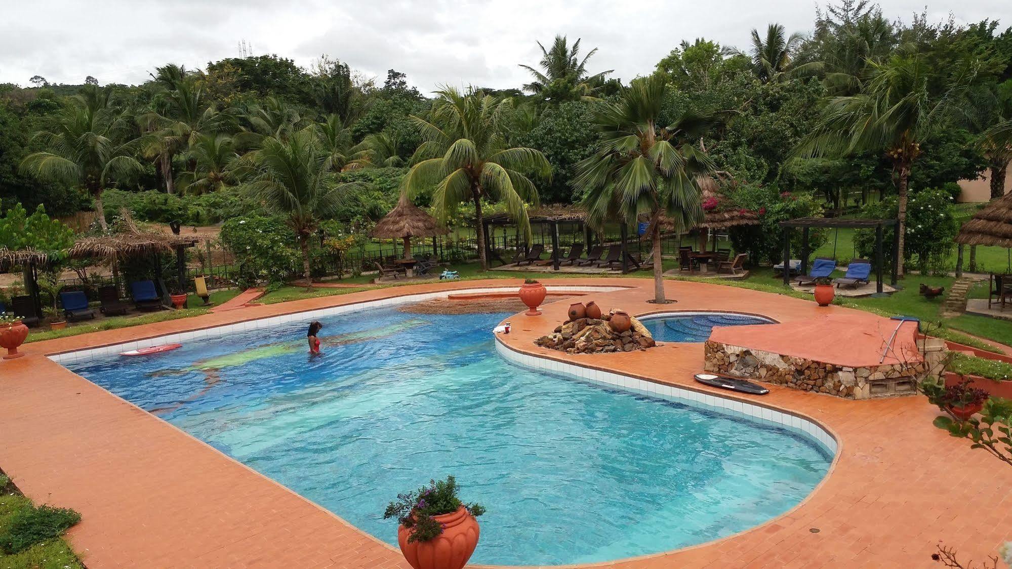 Afrikiko River Front Resort Akosombo Esterno foto